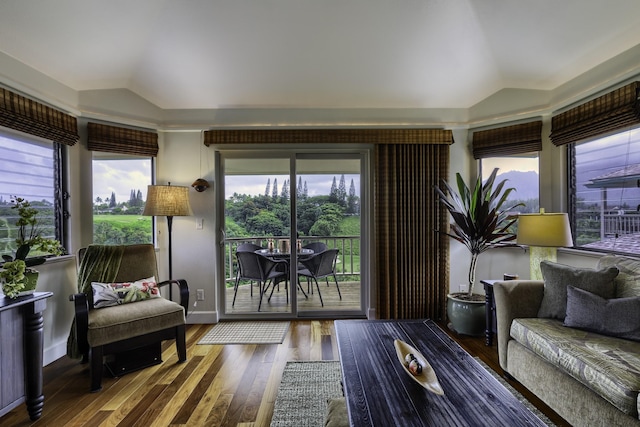 5451 Ka Haku Rd Unit 8, Princeville, HI 96722 - sunroom / solarium featuring vaulted ceiling