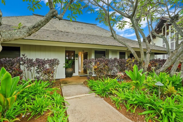 2253 Poipu Rd Unit 2, Koloa, HI 96756 - doorway to property with covered porch