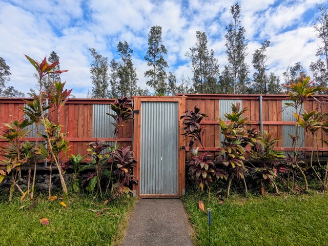 14-3426 Molokai Rd, Pahoa, HI 96778 - view of outbuilding