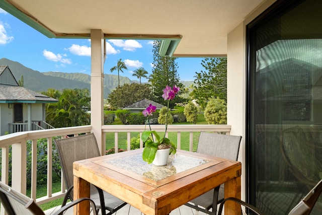 5451 Ka Haku Rd Unit 25, Princeville, HI 96722 - balcony with a mountain view and outdoor dining space