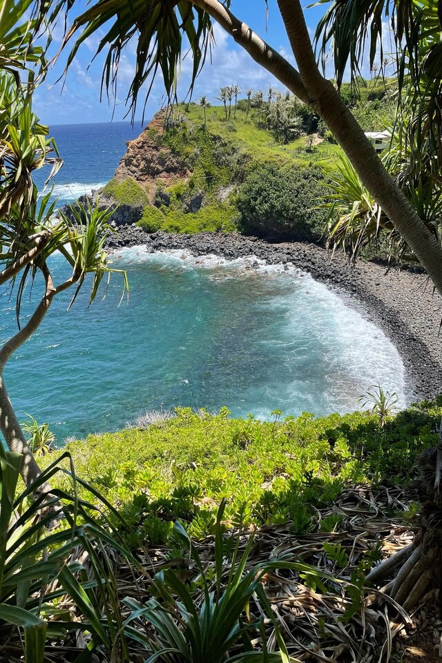 Hoolawa Rd, Haiku, HI 96708