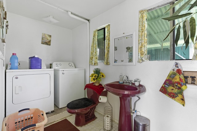15-1477 17th Ave, Keaau, HI 96749 - washroom with separate washer and dryer