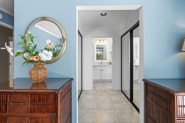 76-247 Keakealani Dr, Kailua-Kona, HI 96740 - hall featuring baseboards and a sink