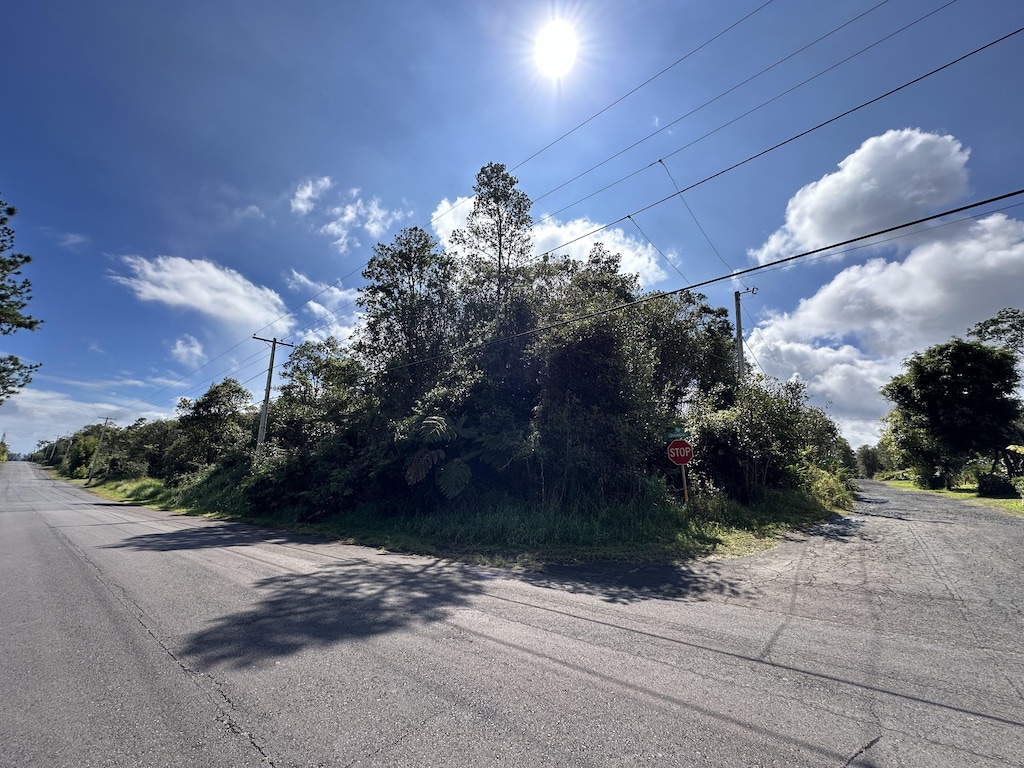 Lehuanani St, Volcano, HI 96785