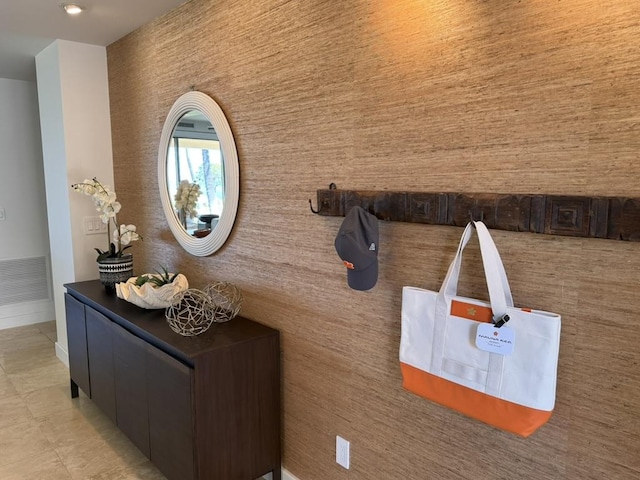 62-3600 Amaui Pl Unit J101, Kamuela, HI 96743 - detailed view of baseboards