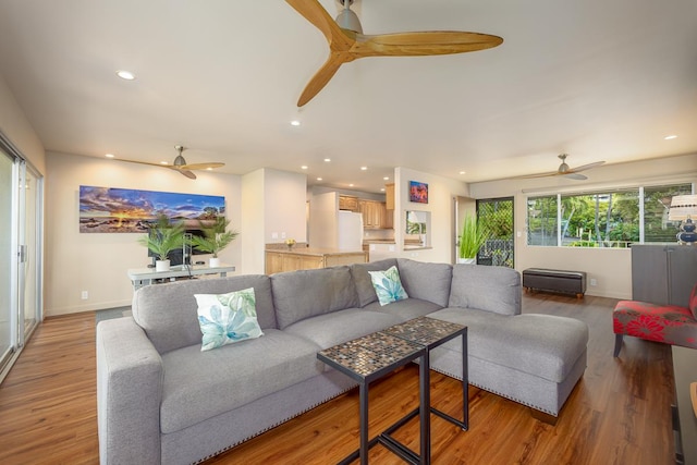 78-7054 Kamehameha Iii Rd Unit 803, Kailua-Kona, HI 96740 - living room with ceiling fan, light wood-style flooring, baseboards, and recessed lighting