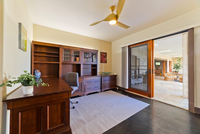 17-250 Meaulu St, Keaau, HI 96749 - office space featuring a ceiling fan and finished concrete floors