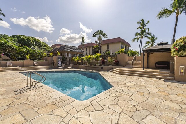 75-5865 Walua Rd Unit E631, Kailua-Kona, HI 96740 - community pool with a patio area and a gazebo