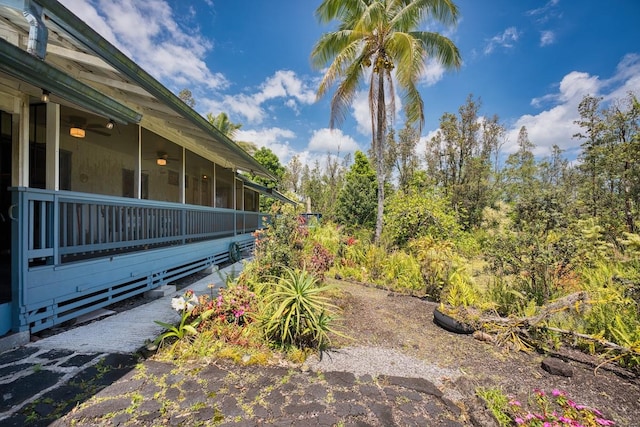 15-1429 23rd Ave, Keaau, HI 96749 - view of yard featuring a sunroom