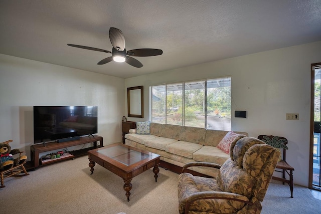15-1429 23rd Ave, Keaau, HI 96749 - carpeted living room with a ceiling fan
