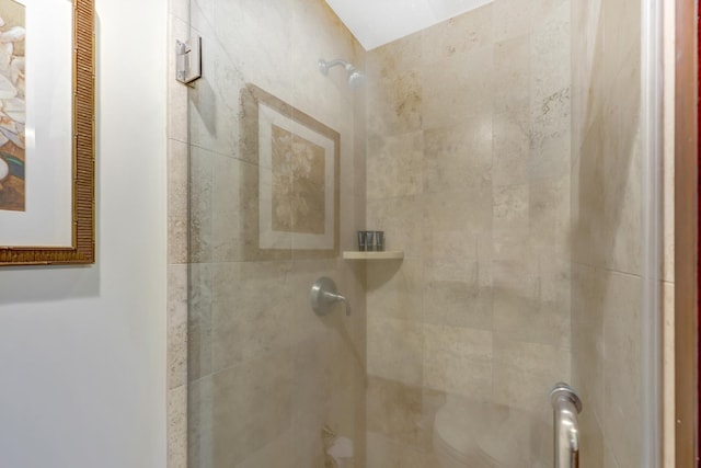 4-820 Kuhio Hwy Unit H304, Kapaa, HI 96746 - full bath featuring a shower stall