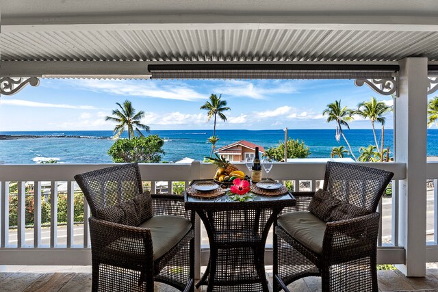 78-6665 Alii Dr Unit 302, Kailua-Kona, HI 96740 - balcony featuring a water view