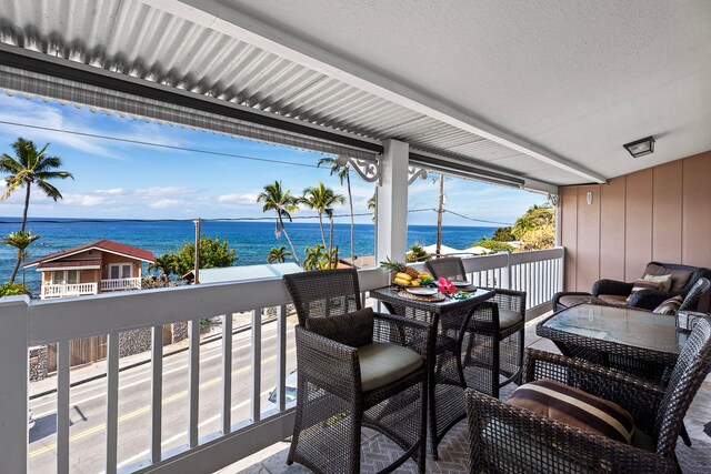 78-6665 Alii Dr Unit 302, Kailua-Kona, HI 96740 - balcony with a water view