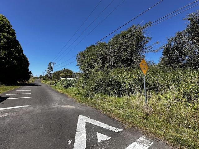 Komo St, Volcano, HI 96785