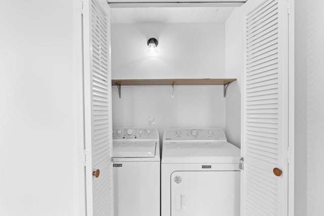 15-2774 Ahi St, Pahoa, HI 96778 - washroom with separate washer and dryer