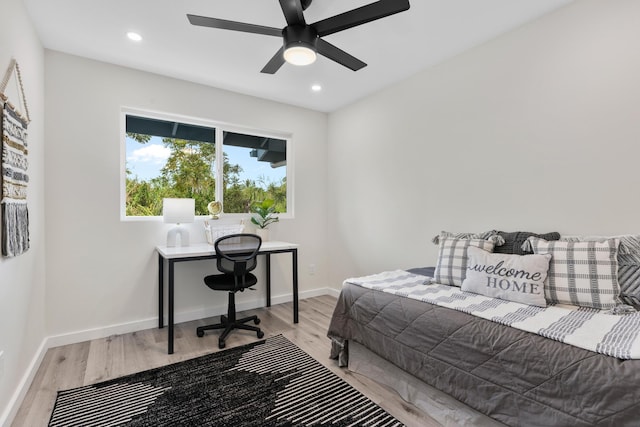 16-2050 Pikake Dr, Pahoa, HI 96778 - bedroom with light wood-style flooring, recessed lighting, an office area, and a ceiling fan