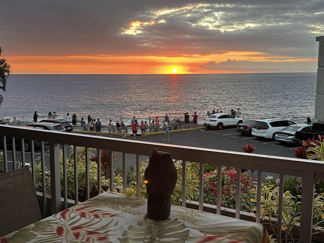 75-6016 Alii Dr, Kailua-Kona, HI 96740