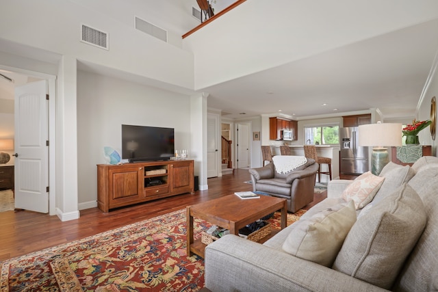 68-1122 Na Ala Hele Rd Unit A22, Kamuela, HI 96743 - living area featuring wood finished floors, baseboards, and recessed lighting