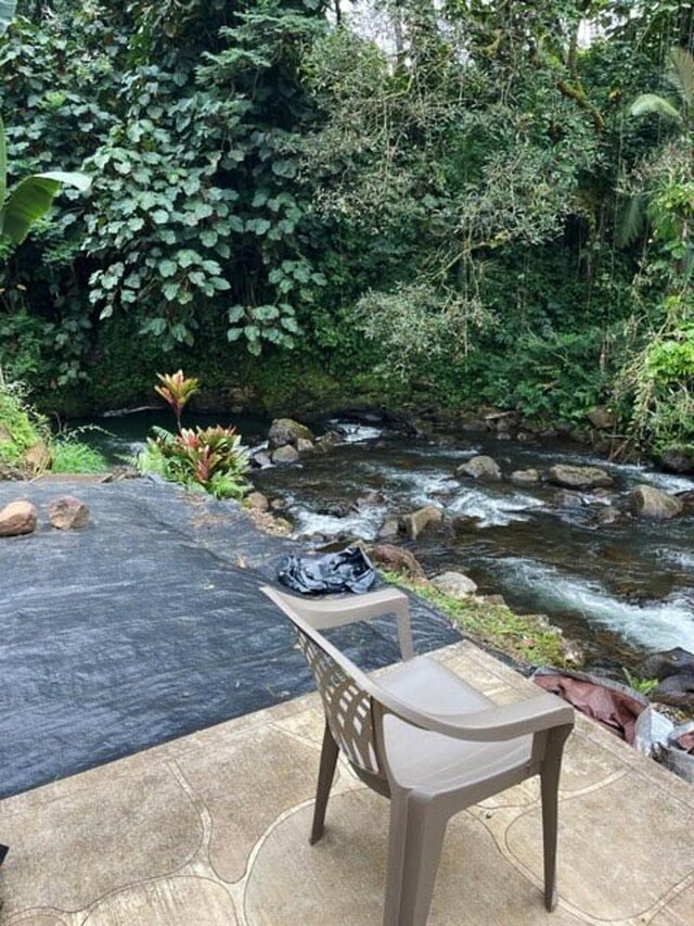 287 Wainaku St, Hilo, HI 96720 - view of patio