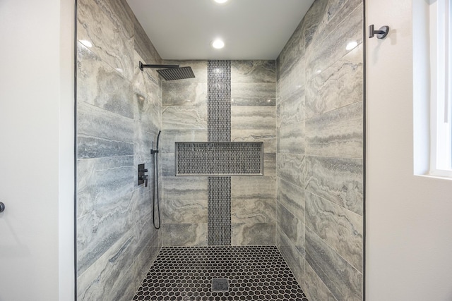 15-1785 14th Ave, Keaau, HI 96749 - full bathroom featuring a tile shower and recessed lighting