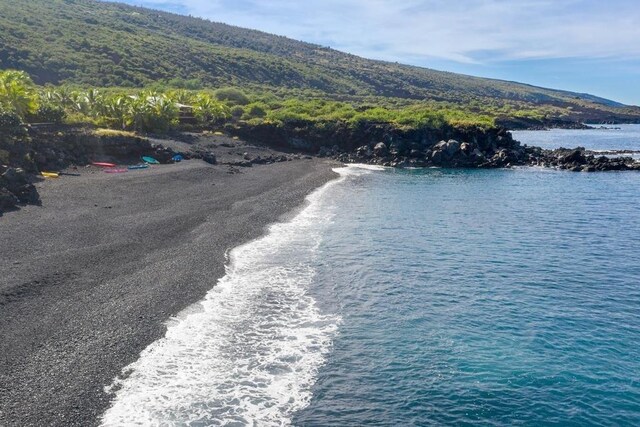 Datura Rd, Captain Cook, HI 96704