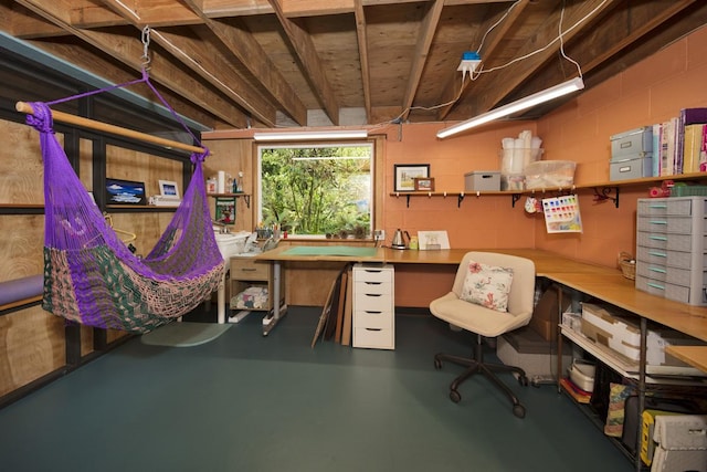 13-3571 Pomaikai St, Pahoa, HI 96778 - office space with finished concrete floors and concrete block wall