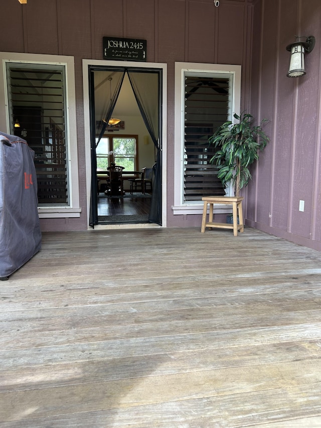 6670-G Kahuna Rd Unit 2, Kapaa, HI 96746 - entrance to property featuring board and batten siding and a porch