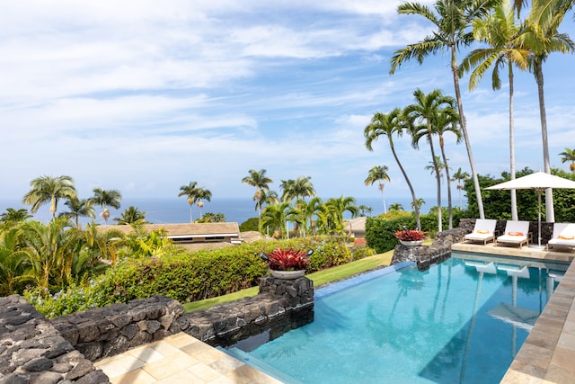 78-6846 Keaupuni St, Kailua-Kona, HI 96740 - view of outdoor pool