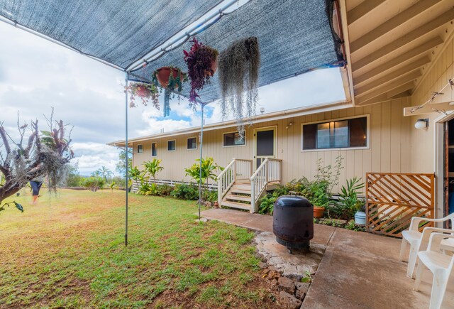 499 Kolohala Dr, Kula, HI 96790 - view of front of property featuring a front yard and a patio
