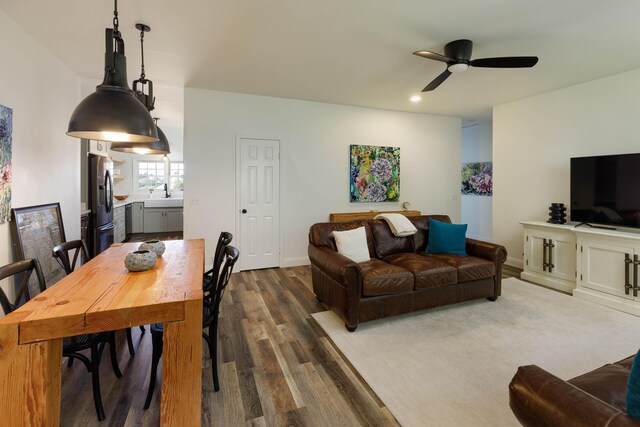 65-1235 Opelo Rd Unit 5, Kamuela, HI 96743 - living area featuring wood finished floors, recessed lighting, a ceiling fan, and baseboards