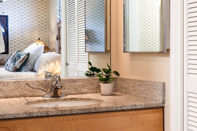 75-5782 Kuakini Hwy Unit 504, Kailua-Kona, HI 96740 - bathroom featuring vanity and a closet