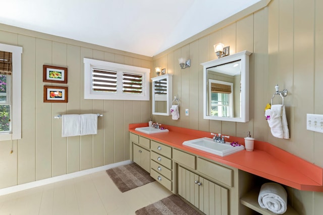 7359 Alealea Rd, Hanalei, HI 96714 - full bath featuring double vanity and a decorative wall
