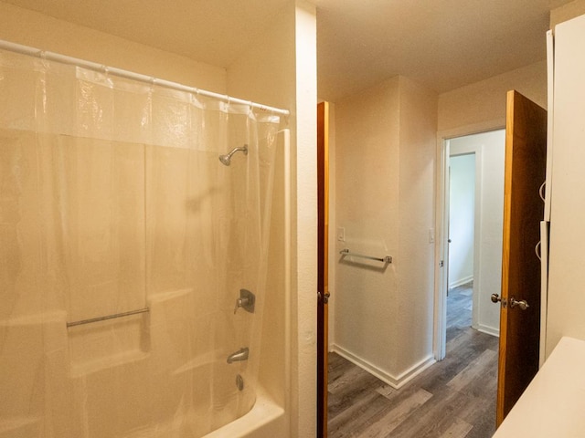 15-2746 Lai St, Pahoa, HI 96778 - bathroom featuring wood finished floors, shower / bath combination with curtain, and baseboards