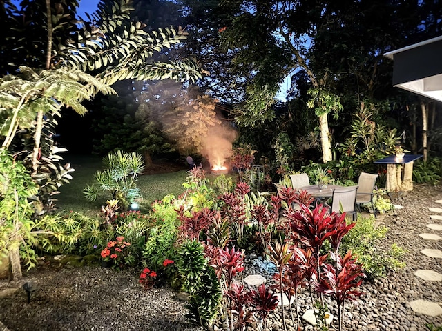 110 Malia St, Hilo, HI 96720 - view of yard featuring outdoor dining space and a patio