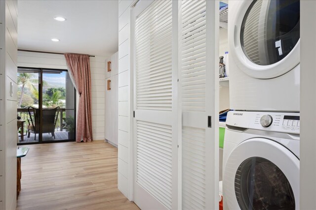 78-261 Manukai St Unit 3403, Kailua-Kona, HI 96740 - laundry room with stacked washer / dryer, light wood finished floors, and recessed lighting