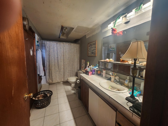 88-1501 Ala Malino Rd, Captain Cook, HI 96704 - full bathroom with toilet, vanity, a shower with shower curtain, and tile patterned flooring