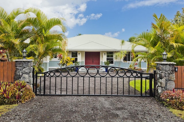 12-160 Moanauli Loop, Pahoa, HI 96778 - view of front of home featuring a fenced front yard and a gate