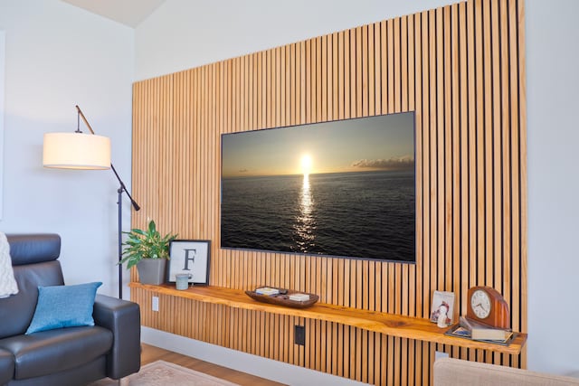 74-941 Kuni St, Kailua-Kona, HI 96740 - detailed view of wood finished floors
