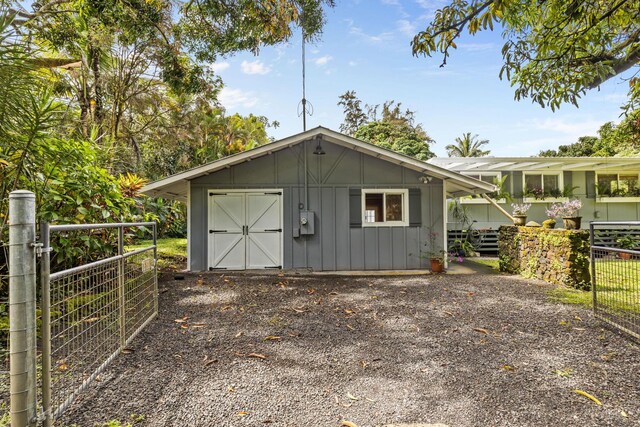 15-1518 20th Ave, Hilo, HI 96749 - view of outdoor structure featuring a gate