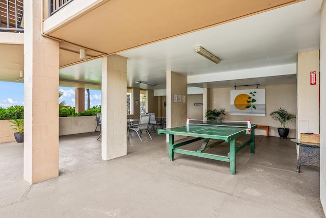 75-6026 Alii Dr Unit 5206, Kailua-Kona, HI 96740 - view of patio with outdoor dining area