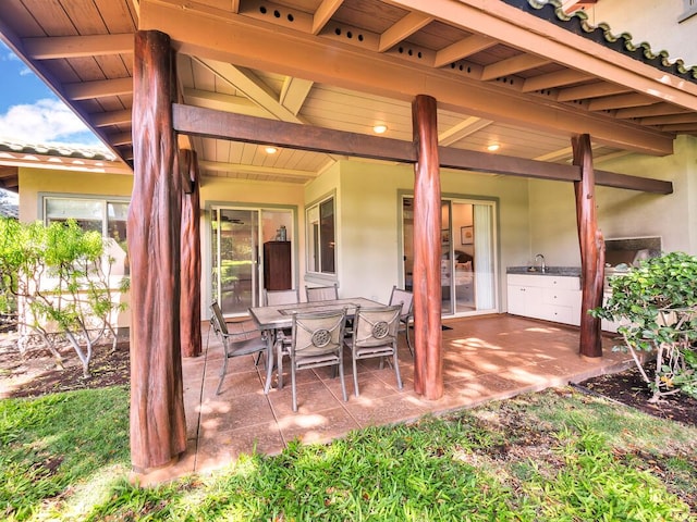 68-1125 Kaniku Dr Unit 2105, Kamuela, HI 96743 - view of patio with a sink