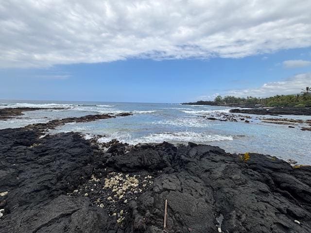88-1510 Eono Ave, Captain Cook, HI 96704