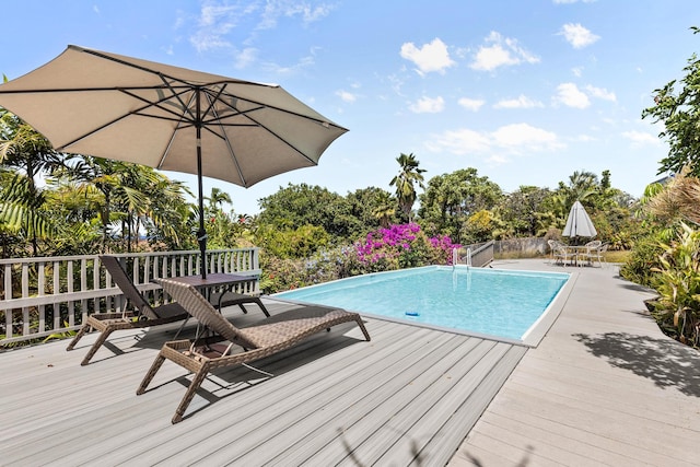 76-6302 Leone St, Kailua-Kona, HI 96740 - swimming pool with outdoor dining area and a deck