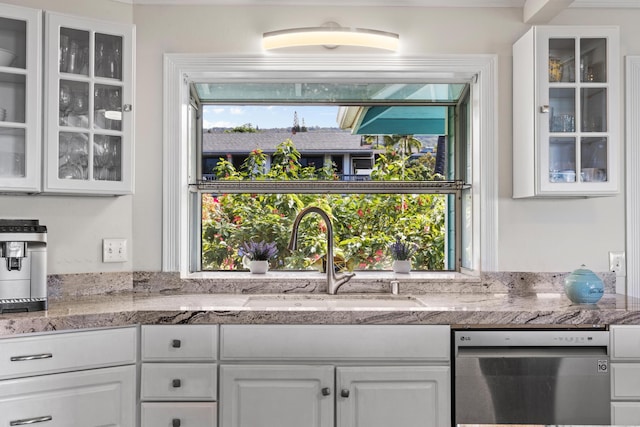 76-6302 Leone St, Kailua-Kona, HI 96740 - kitchen with dishwasher, a sink, white cabinetry, glass insert cabinets, and plenty of natural light