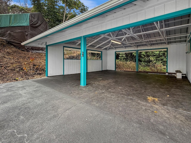 87-2814 Hawaii Belt Rd, Captain Cook, HI 96704 - garage with a carport