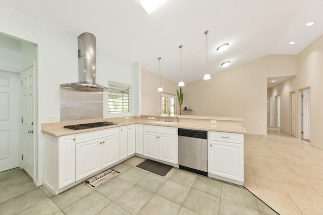 76 Makani Cir, Hilo, HI 96720 - kitchen featuring dishwasher, island range hood, a peninsula, a sink, and black gas cooktop
