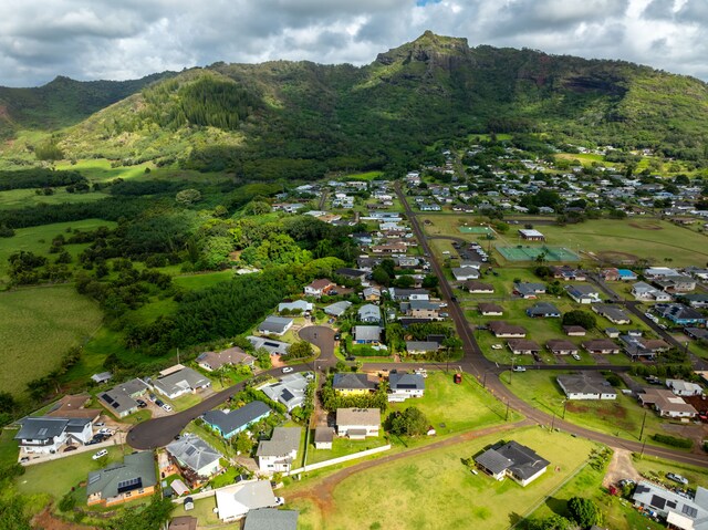 210 Eggerking Rd, Kapaa, HI 96746