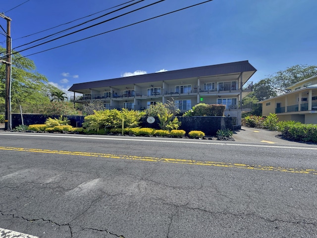 77-6311 Alii Dr Unit 306, Kailua-Kona, HI 96740 - view of building exterior