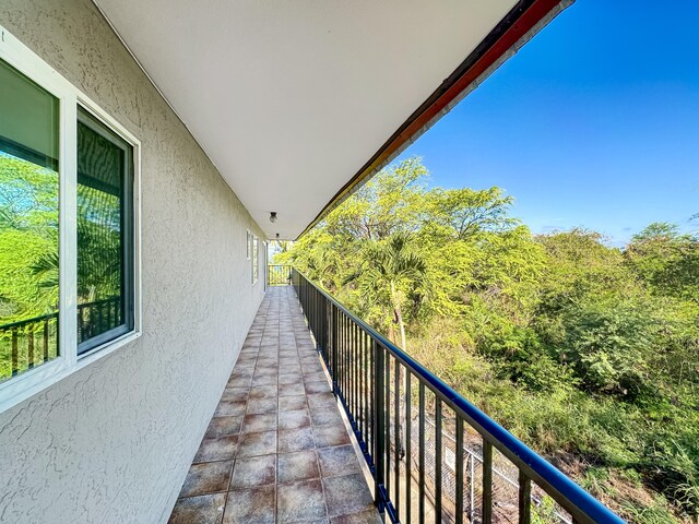 77-6311 Alii Dr Unit 301, Kailua-Kona, HI 96740 - view of balcony
