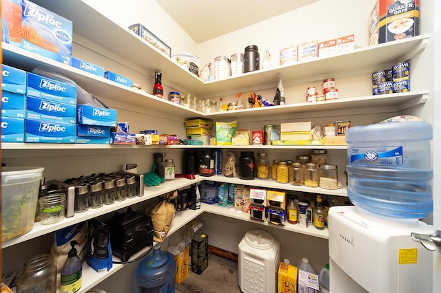 15-2063 18th Ave, Keaau, HI 96749 - view of pantry